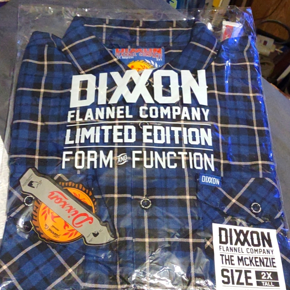 1 2XLT Dixxon Long Sleeve. The McKenzie NWT
